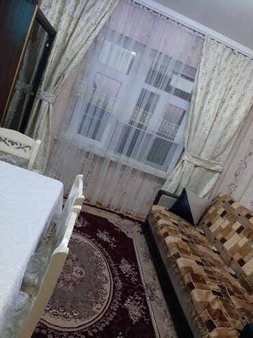 аренда квартир почасово: 💰 Qiymət: 350 AZN 🏢 Bina növü: Köhnə tikili 📐 Sahə: 50 m² 🛏