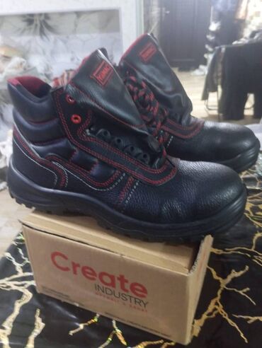 Ayaqqabılar: Salam. Tep teze upakovkada batinka satilir. 45 razmer. is ucun -da lalafo.az — 1 Ayaqqabılar: Salam. Tep teze upakovkada batinka satilir. 45 razmer. is ucun — 1