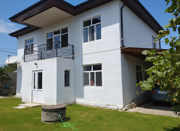 Həyət evləri və villaların satışı: 4 otaqlı, 160 kv. m, Kredit yoxdur, Orta təmir — 1