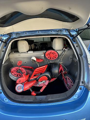 byd e6: Nissan Leaf: 2011 г., 1 л, Робот, Электромобиль, Хэтчбэк — 5
