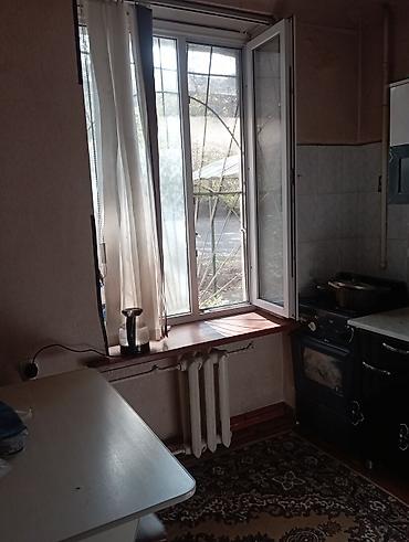 квартира срочно продаю: 2 комнаты, 30 м², Сталинка, 1 этаж, Старый ремонт — 5