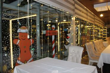 Bayram bəzəkləri: Şüşə vitrinlər üçün Yeni il və qış mövzusunda dekorativ rəsmlər — 1