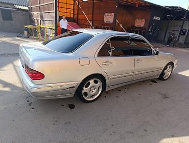 кузов автомобиля: Mercedes-Benz E-Class: 2001 г., 4.3 л, Автомат, Бензин, Седан — 4