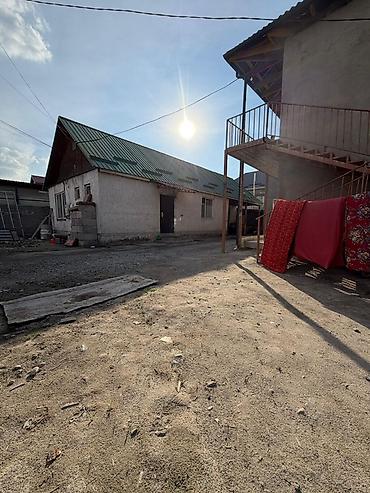 Продажа коттеджей и домов: Продаётся дом с готовым доходом 💰 📍 Дом+ 8 квартир (по 32 м² каждая) — 6