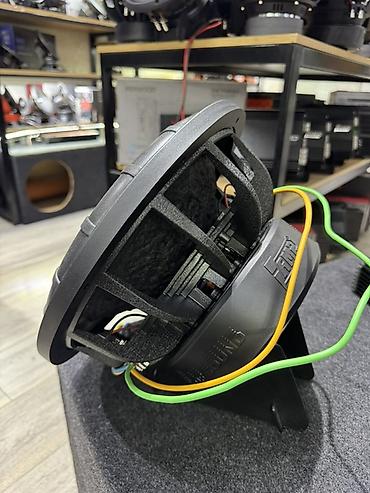 70 сом: Комплект автозвука AMP BASS Состав набора: - Сабвуфер AMP — 1000 W — 10