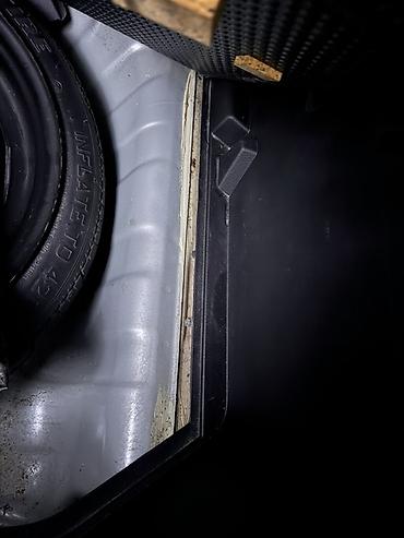icarəyə masin: Nissan Note, gümüşü rəng, 5 qapılı kompakt minivan/hetçbek. Şəhər üçün — 8