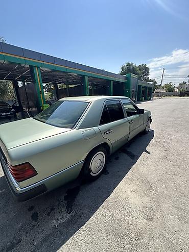 124: Mercedes-Benz W124: 1990 г., 2.3 л, Механика, Бензин, Седан — 4