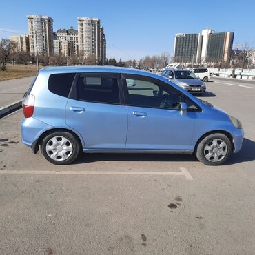 Honda: Honda Fit: 2004 г., 1.3 л, Вариатор, Бензин