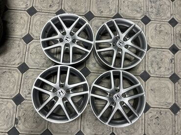 донголок каракол: Куйма Дисктер R 17 Honda, Комплект, тешиктери - 5