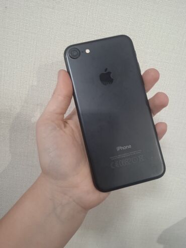 Apple iPhone: IPhone 7, 128 GB, Qara, Zəmanət, Barmaq izi, Simsiz şarj
