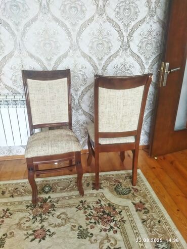 mətbəx stulları: Sayi. 2 eded .biri 20 manat sumqayitdadi