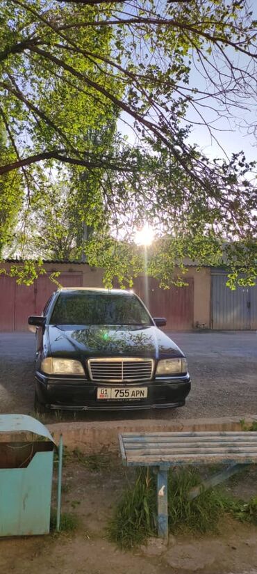 мерс 360: Mercedes-Benz 220: 1993 г., 2.2 л, Автомат, Бензин, Седан