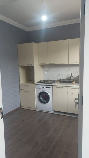 Ütülər və buxarlayıcılar: Buxarlı ütü, Beko — 23