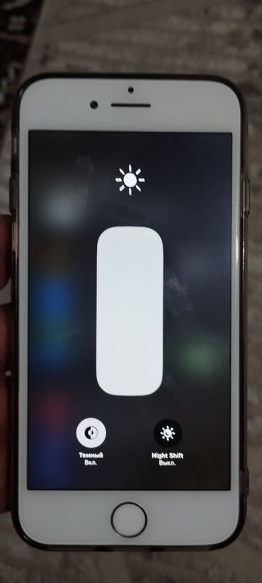 бу сотовые телефоны: IPhone 8, Б/у, 64 ГБ, Белый, Чехол, 100 %