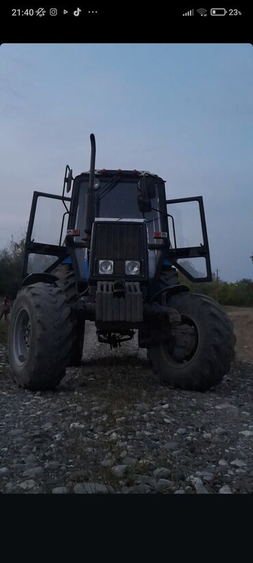 iş elanları az: Fərqi yoxdu Maşin və traktor mükəmməl şəkildə bacarıram.Hal hazirda
