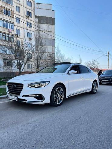 shiny bu r18: Hyundai Grandeur: 2017 г., 3 л, Автомат, Газ, Седан