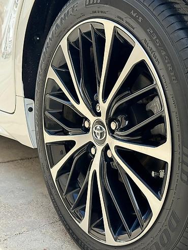 argb controller: Toyota Camry: 2018 г., 2.5 л, Автомат, Бензин, Седан — 5