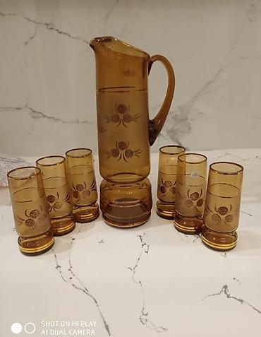 сырдуу бал: Kəhraba rəngli şüşə süfrə dəsti - Tərkibi: 1 ədəd sürahi + 6 ədəd — 1