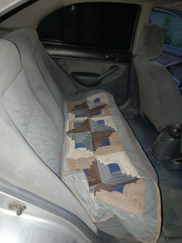 Honda: Honda Civic: 2001 г., Седан — 12