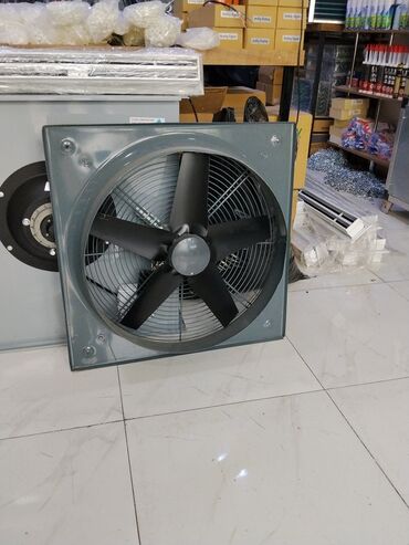 ddr 4: Sənaye tipli kvadrat çəkici/ötürücü ventilyator - Korpus: möhkəm