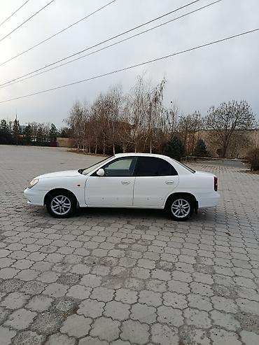 Daewoo: Daewoo Nubira: 2001 г., Бензин — 4