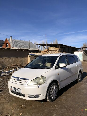 Toyota: Toyota Ipsum: 2003 г., 2.4 л, Автомат, Бензин, Минивэн — 1