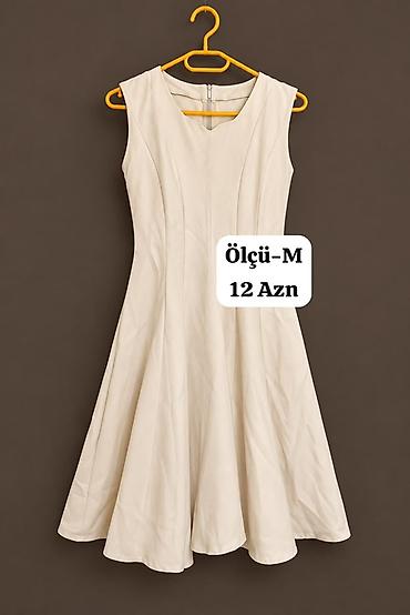 Açıq krem rəngli qadın donu - Ölçü: M (etiketdə göstərilib) - Qiymət