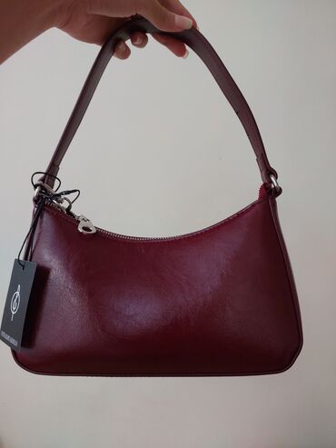 qaqa stili: Çiyin çantası, Stradivarius, Yeni
