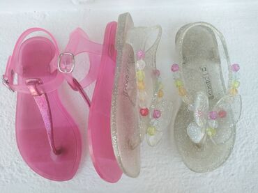 deichmann sandale ravne: Sandals, C&A, Size - 30