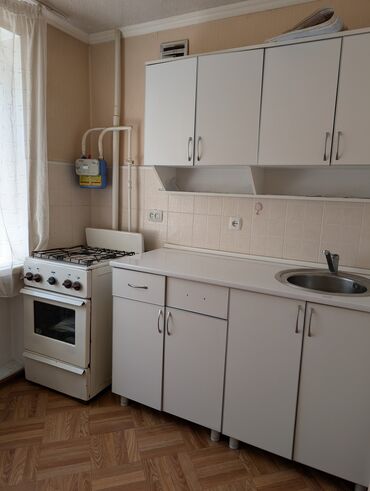 квартиры ишу: 1 комната, 31 м², 104 серия, 2 этаж, Косметический ремонт