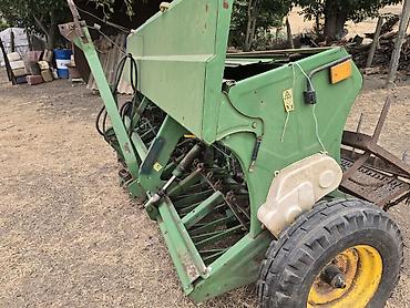 traktor t 28: Kənd təsərrüfatı üçün taxıl səpən agregat - Traktorla qoşulan — 2