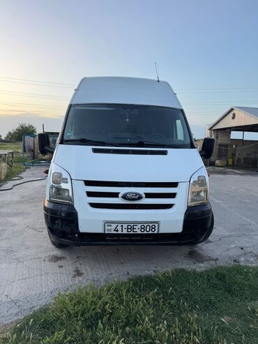 Ford Transit: 2.4 l | 2011 il