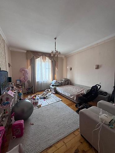 Квартиры: 3 комнаты, 76 м², Сталинка, 2 этаж — 6