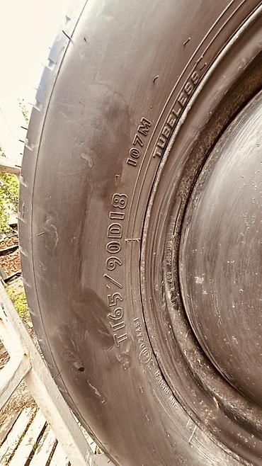 купить докатку r18: 18×4T, 5×114.3, DIA 66 мм, ET около +25, а сама шина — T165/90D18 — 3