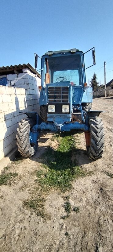 rustavi maşın bazarı: Traktorlar