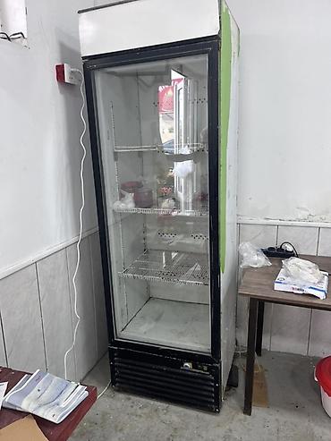 Soyuducu avadanlığı: Vitrin tipli ticarət soyuducusu - Şüşə qapılı, dik vitrin — 1