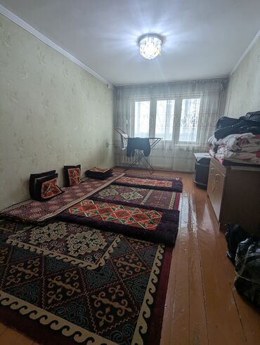 квартиры продажа в бишкеке: 2 комнаты, 56 м², 104 серия, 2 этаж, Старый ремонт