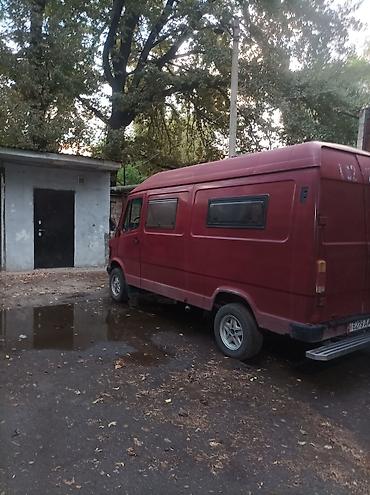 полицейский городок: Вывоз мусора 
грузотакси ! — 1