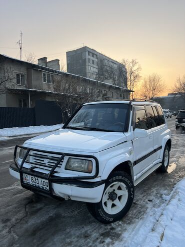 Suzuki: Suzuki Vitara: 1993 г., 1.6 л, Механика, Бензин, Внедорожник