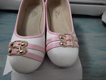 Босоножки, сандалии, шлепанцы: Продам чисто за символическую плату обувь женская размеры 39- 40 по — 10