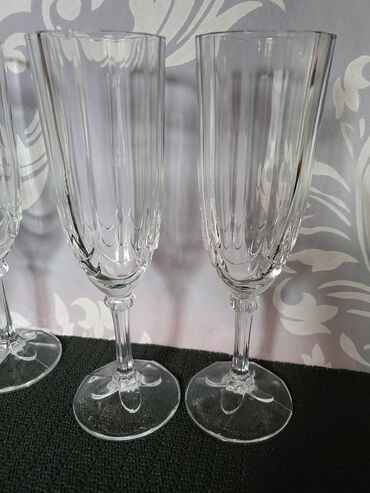 Čaše: Case nove za vino Luminarc Francuska 80te. Cese,sve na njima odsjaj — 13