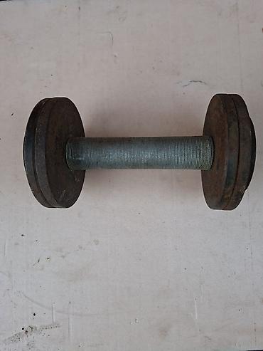 Продам винтажную гантелю
(СССР ), 3 кг