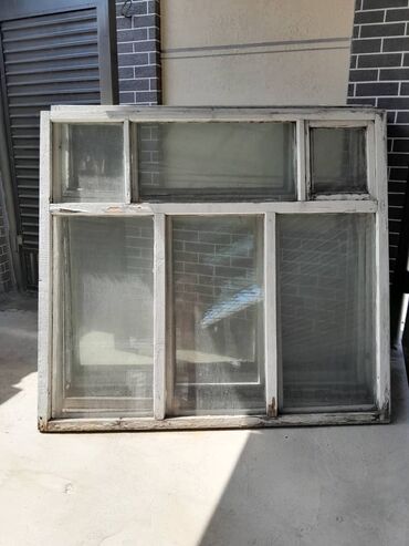 пластиковый окны: Деревянное окно, цвет - Белый, Б/у, 160 *160, Самовывоз