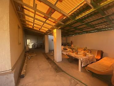 лавки: 3 комнаты, 120 м², 7 соток, Бишкек, Собственник — 5