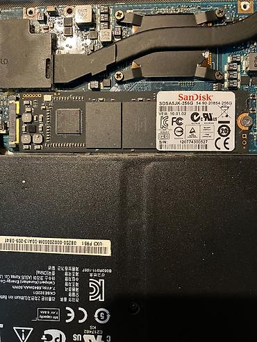 Laptops & Netbooks: Sve i svasta sve ispravno, baterija ok sat vremena, i5, 4gb ddr3 — 7