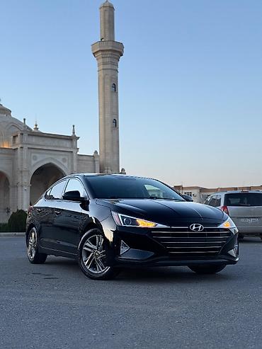 Hyundai: Hyundai Elantra: 2 l | 2019 il Sedan — 8