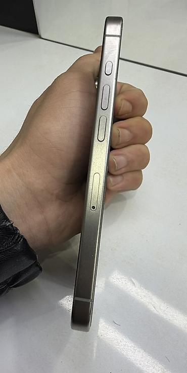 Apple iPhone: IPhone 15 Pro, Natural Titanium, Face ID — 6