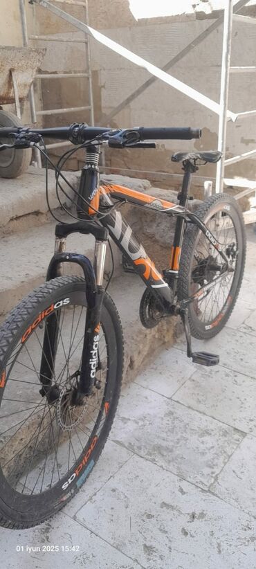 İdman velosipedləri: İşlənmiş Dağ velosipedi Adidas, 26", sürətlərin sayı: 7, Ünvandan götürmə