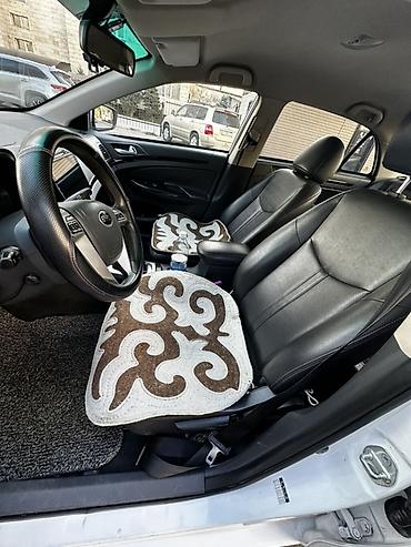 BYD: BYD E5: 2019 г., Электромобиль, Седан — 2