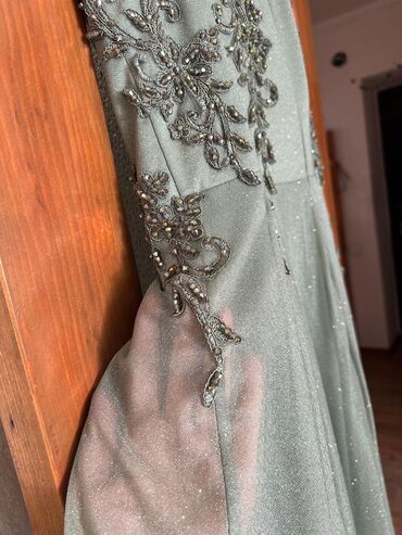 Вечерние платья: Продаю шикарное новое платье, привезено из Турции. Украшение и ажур — 4